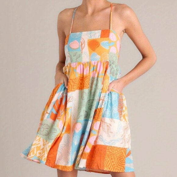 Spaghetti Strap Seashell Pattern Tie Back Summer Mini Dress - Picture 1 of 8